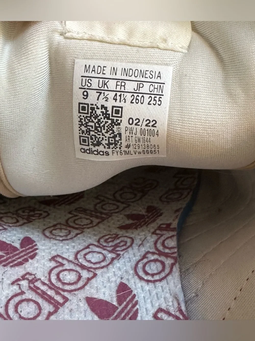 Adidas Wmns Retropy E5 'Hazy Beige Gum' sneakers size 9 - Picture 9 of 9